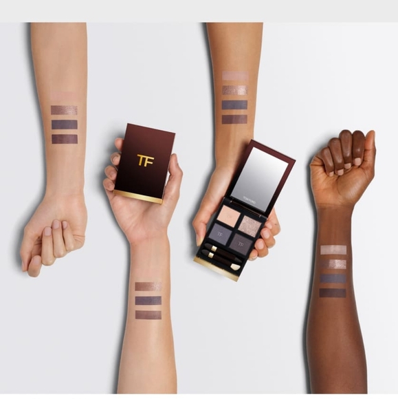 GET INTO GUCCI GIVEAWAY🤑TOM FORDEye Color Quad Creme Eyeshadow Palette - Picture 1 of 4